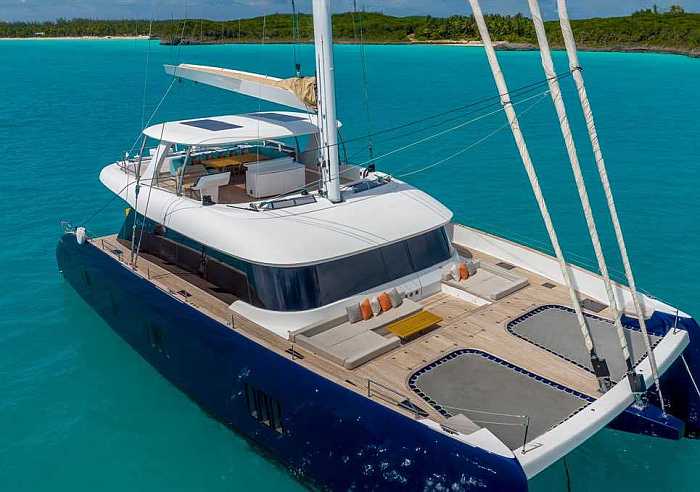 Custom kosher tours - Kosher catamaran sailing adventures.